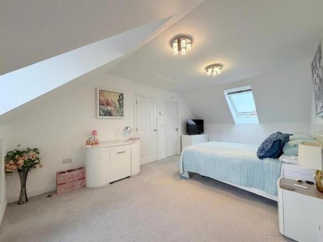 Townhouse for sale in Bearwood, Poole