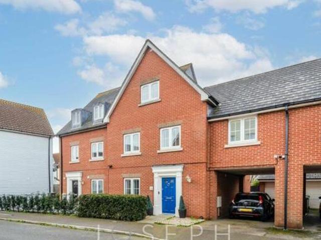 House for sale in Key Street, Suffolk