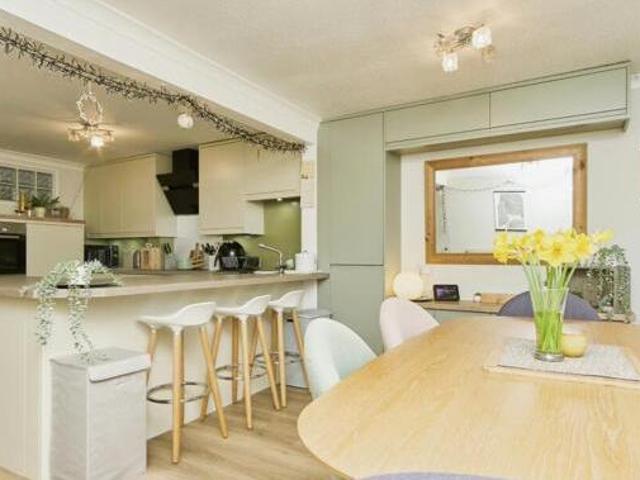House for sale in Weeks, Ryde