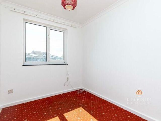 Townhouse for sale in Poole