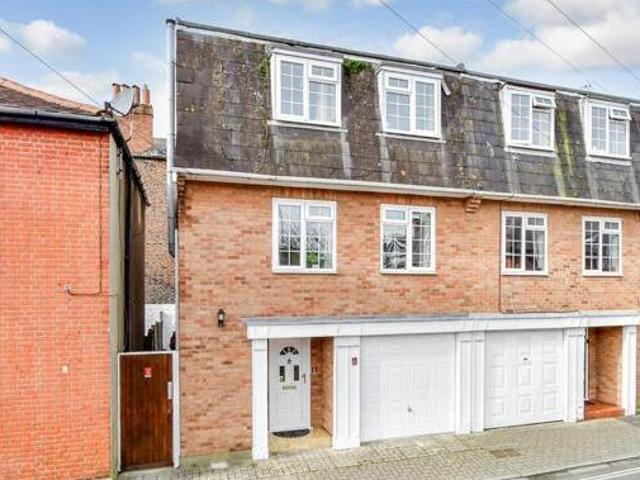 House for sale in Hampshire