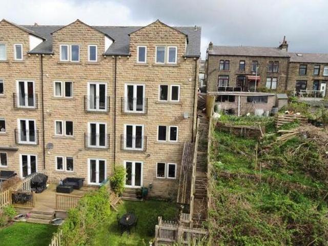 House for sale in Sowerby Bridge