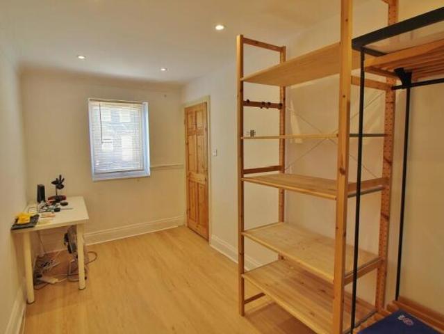 Townhouse for sale in Buckinghamshire