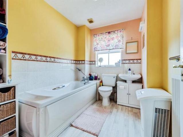 Townhouse for sale in Churchward, Rodbourne
