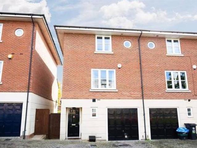 House for sale in Feckenham, City Of Bristol