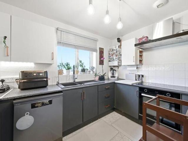 Townhouse for sale in Arbury, Cambridgeshire