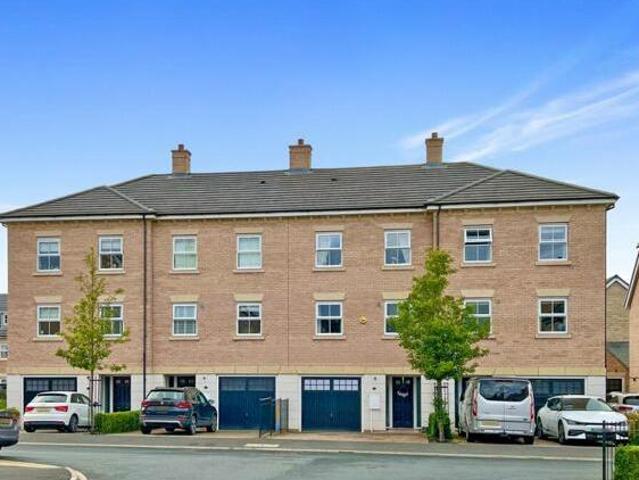 House for sale in Fishers Green, North Yorkshire