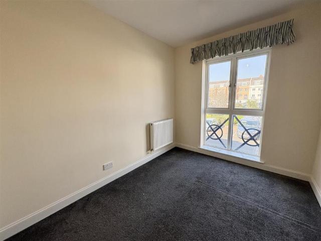 Townhouse for sale in Sovereign Harbour, Eastbourne