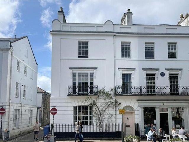 House for sale in Strode, Devon
