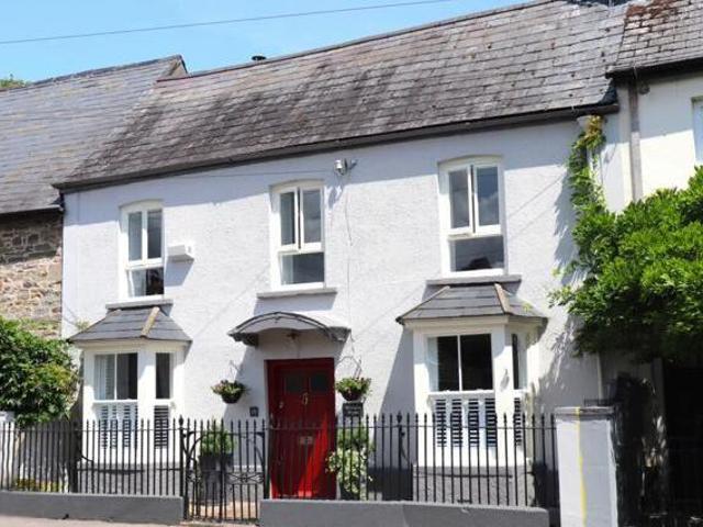 House for sale in Llanbadoc, Wales