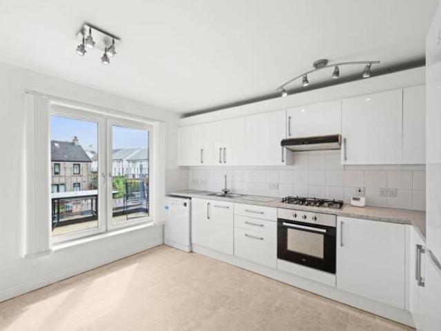 Townhouse for sale in Cambuslang, Scotland