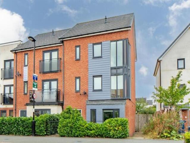 Townhouse for sale