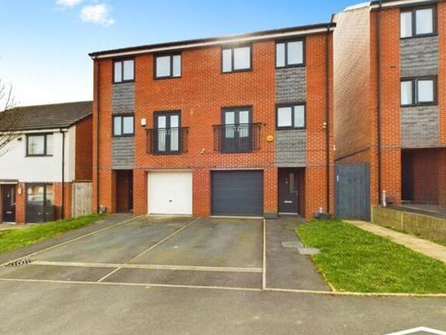 House for sale in Bloxwich, West Midlands