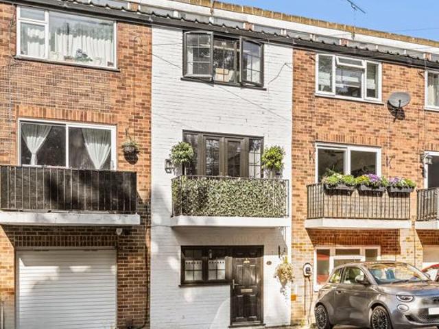 House for sale in Surrey