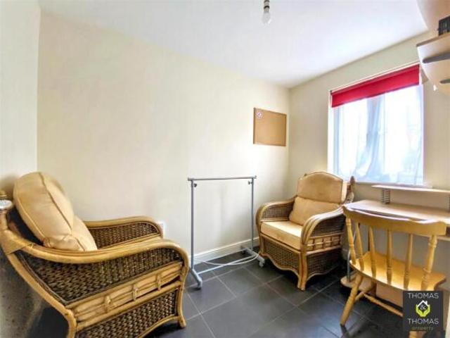 Townhouse for sale in Gloucester, Gloucestershire