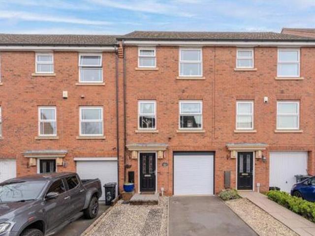 House for sale in Stourbridge, West Midlands