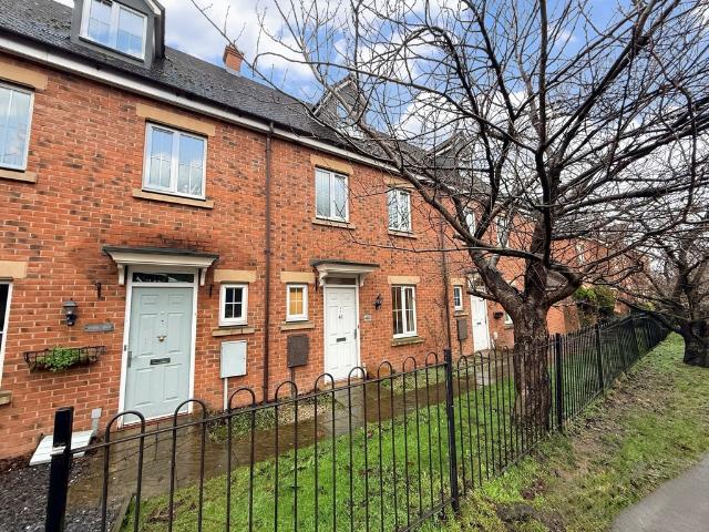 House for rent in The Wharf, Beamhurst
