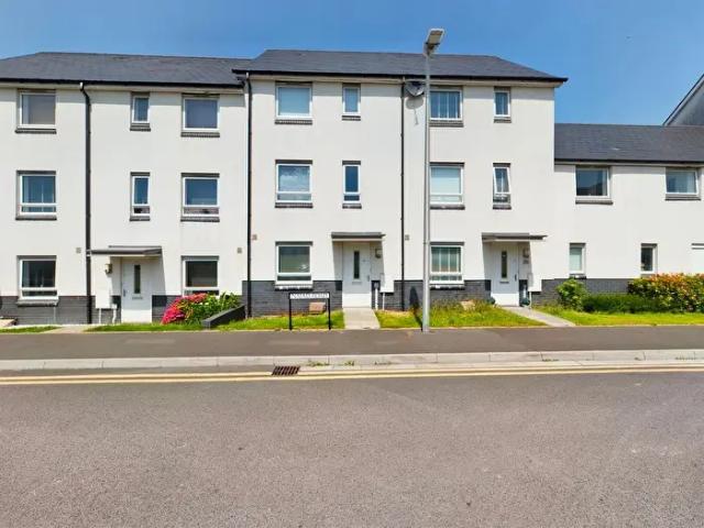 Apartment for rent in Pentre-chwyth, Swansea