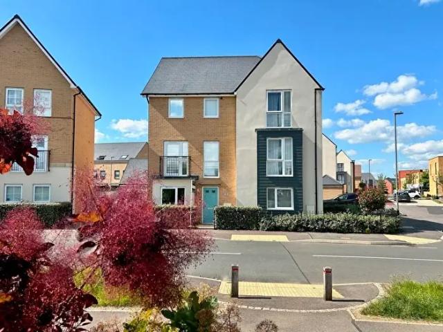 Apartment for rent in Brooklands, Milton Keynes