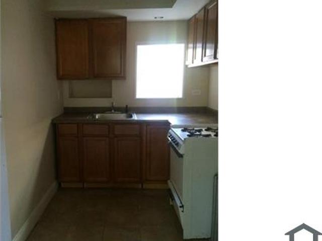 Townhouse for rent in Philadelphia
