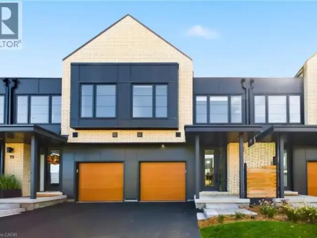 Townhouse for rent in Burlington, Ontario