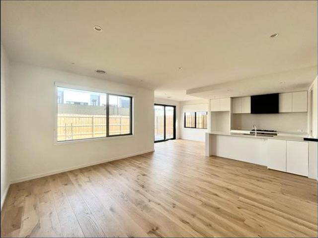 Townhouse for rent in Camerons Creek, Victoria