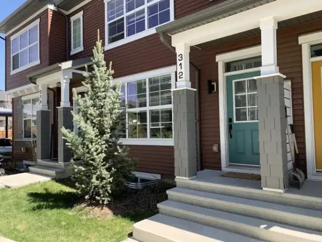 Townhouse for rent in Northwest, Alberta