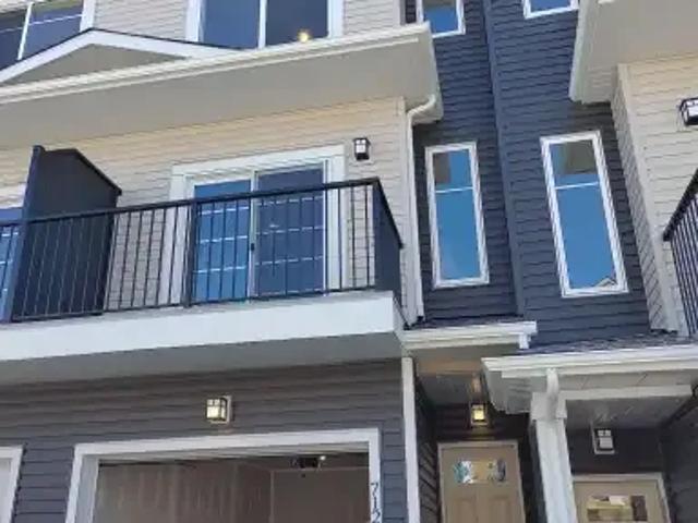 Townhouse for rent in Northwest, Alberta