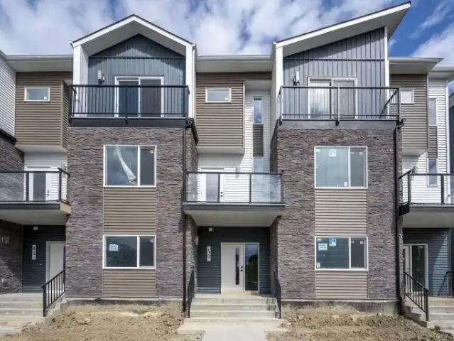 Townhouse for rent in Northwest, Alberta