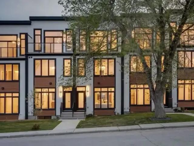 Townhouse for rent in Northwest, Alberta