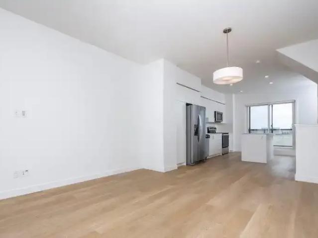 Townhouse for rent in Northwest, Alberta