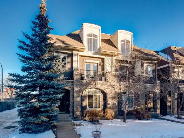 Townhouse for rent in Northwest, Alberta