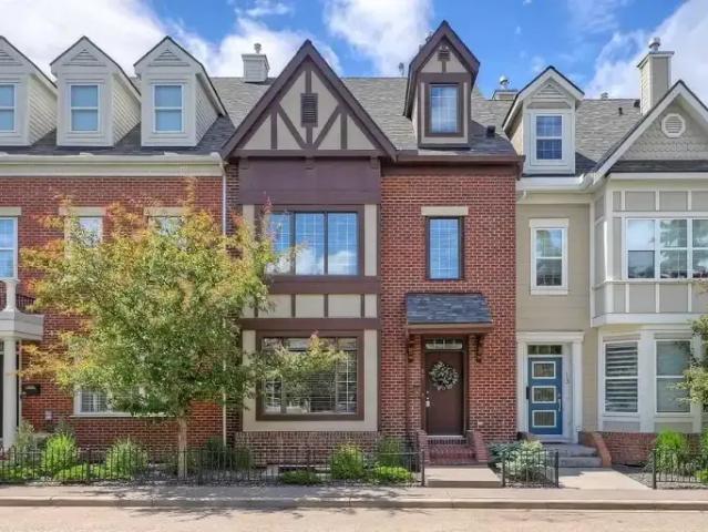 Townhouse for rent in Northwest, Alberta
