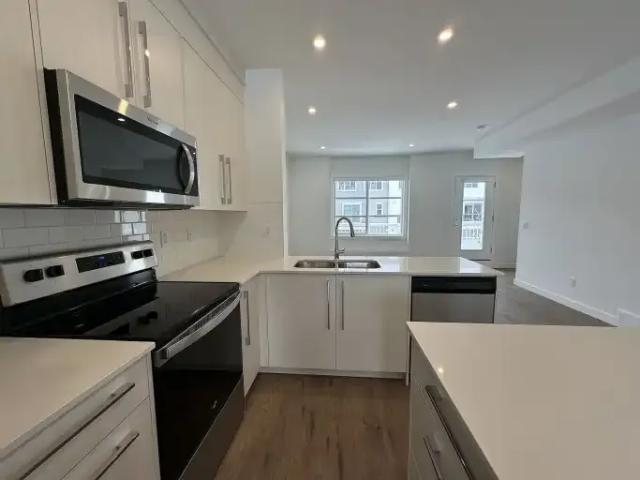 Townhouse for rent in Northwest, Alberta