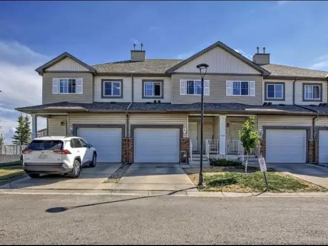 Townhouse for rent in Northwest, Alberta