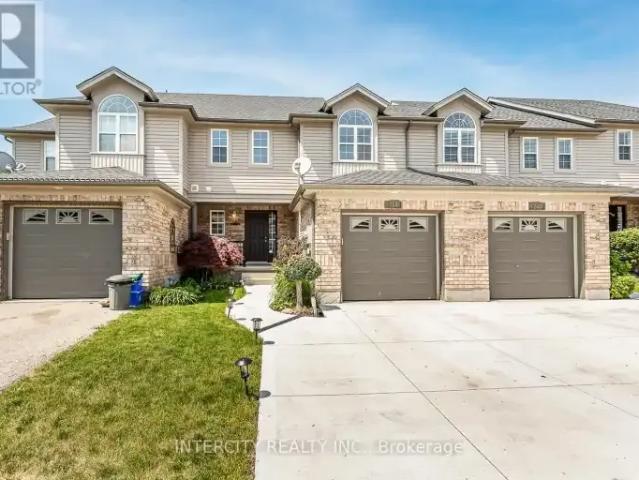Townhouse for rent in Cambridge, Ontario