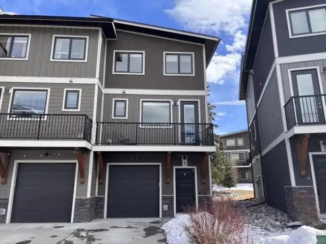 Townhouse for rent in Bighorn, Alberta