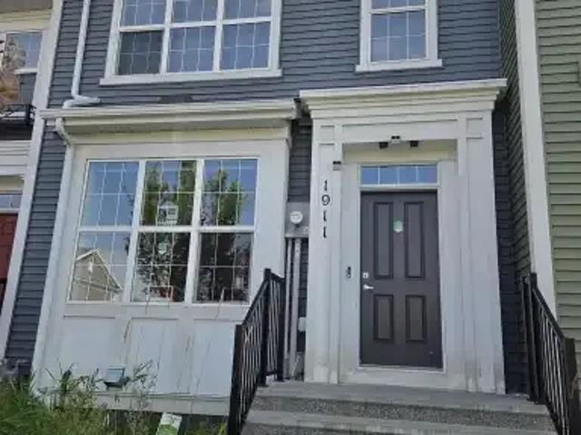 Townhouse for rent in Wedgewood, Alberta