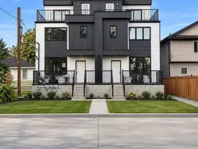 Townhouse for rent in Grovenor, Edmonton