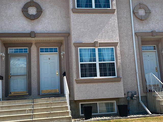 Townhouse for rent in Alberta