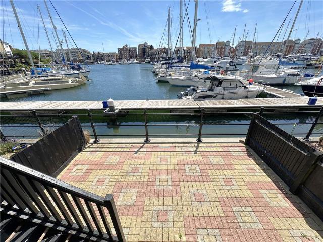 House for sale in Sovereign Harbour, Eastbourne