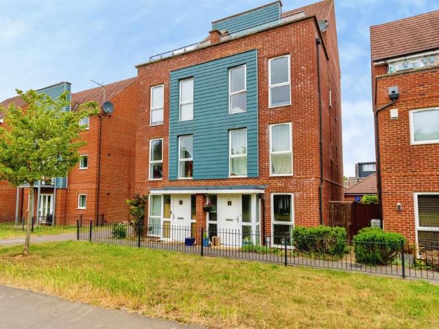 House for sale in Eastleigh, Helford