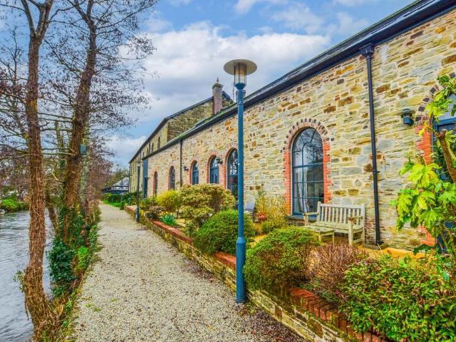 House for sale in Lostwithiel, Cornwall