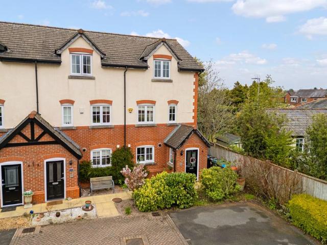 House for sale in Pinfold Hollows, Cuddington