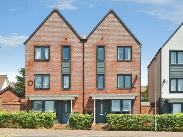 House for sale in Old Wolverton, Milton Keynes