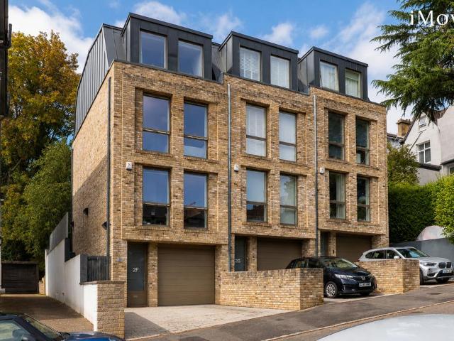 House for sale in Crystal Palace, Greater London