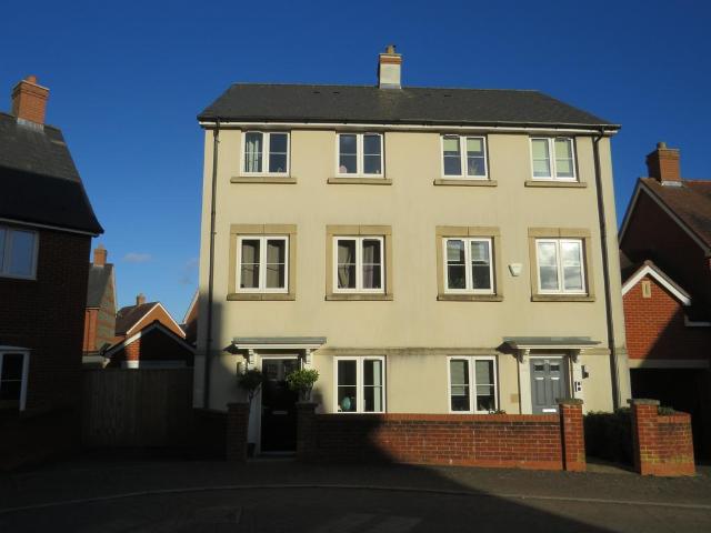 House for sale in Amesbury