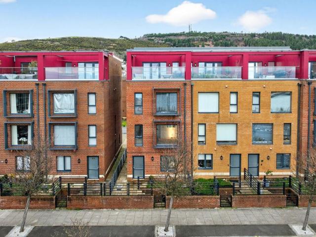 House for sale in SA1 Swansea Waterfront, Nangreaves
