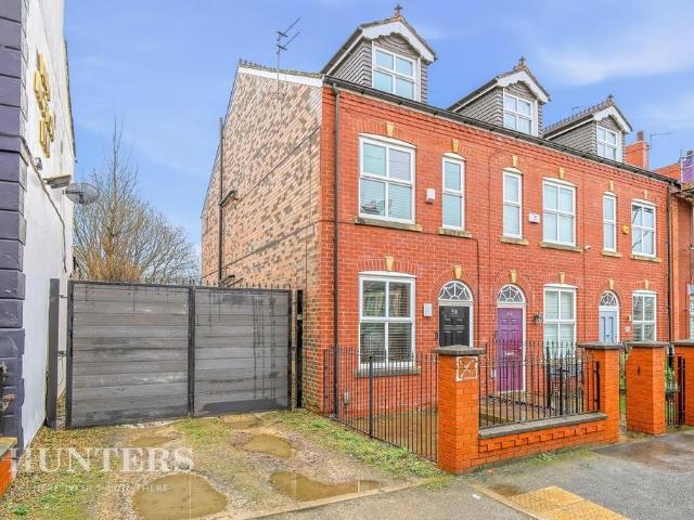 House for sale in Georgia, Greater Manchester