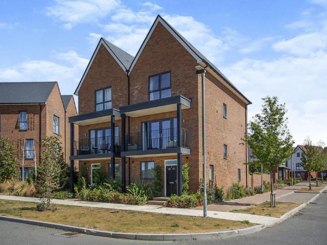 House for sale in Bridgefield, Kent